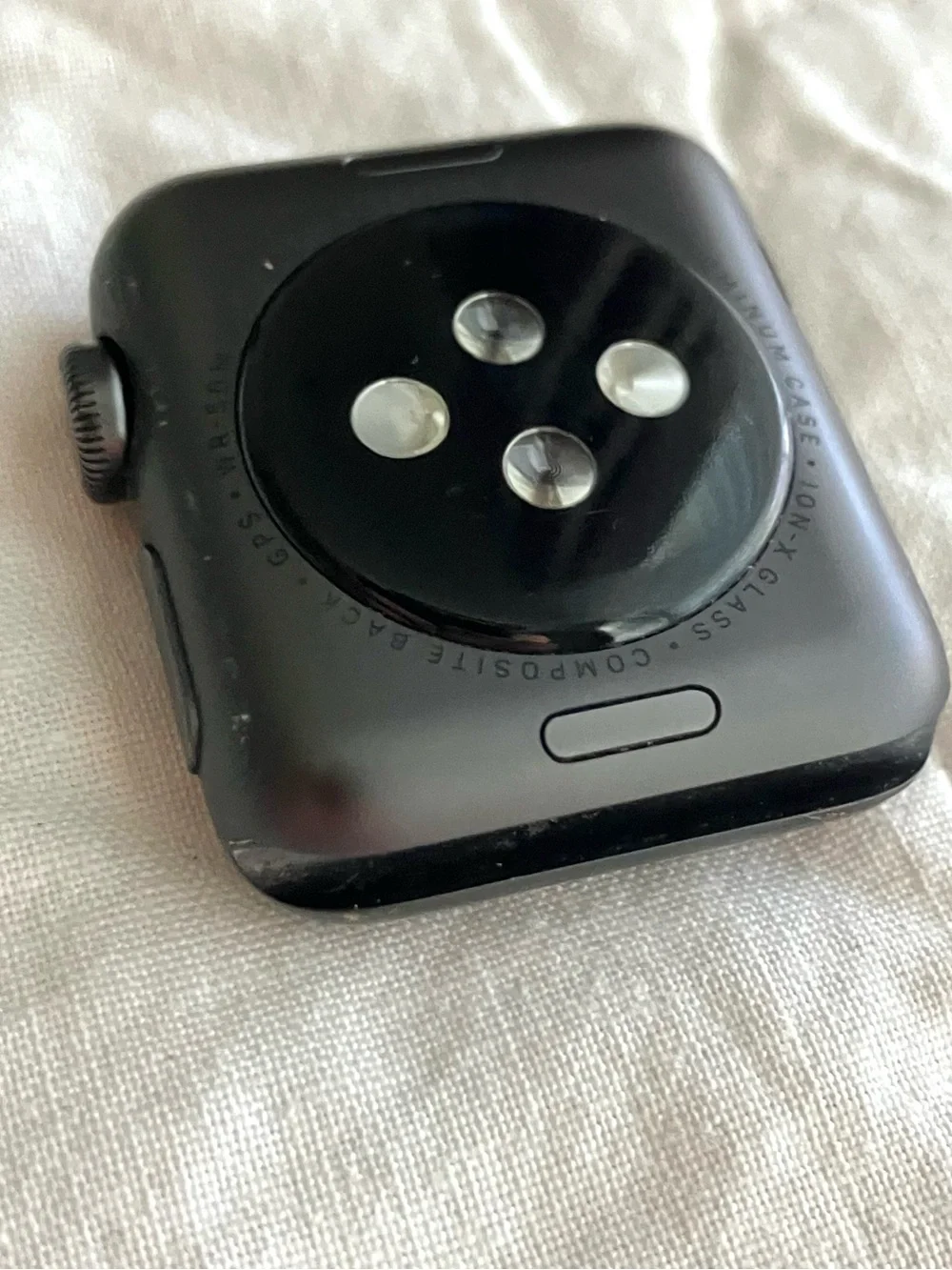Apple Watch Series 3 38 mm with bands and cover pre loved